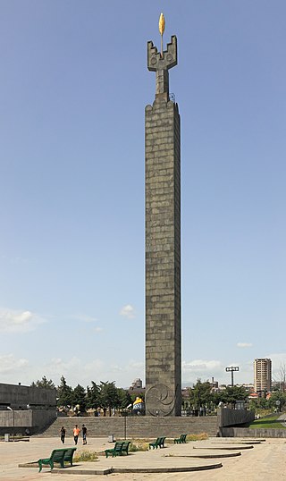 Հոկտեմբերյան հեղափոխության 50-ամյակի հուշարձան