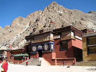 མཚུར་ཕུ་དགོན (楚布寺)