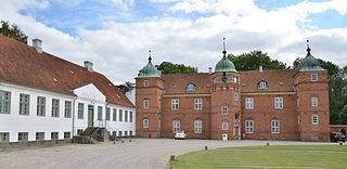 Hollufgård