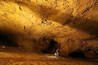 Zedekia Höhle