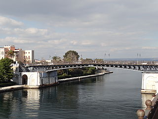 Ponte Girevole