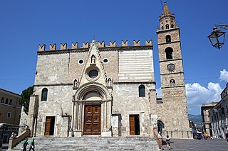 Basilica Cattedrale di Santa Maria Assunta e San Berardo