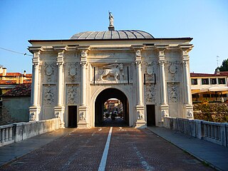 Porta San Tomaso