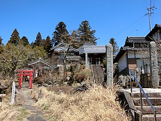 隆崇院