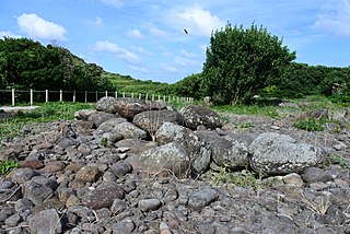 見島ジーコンボ古墳群