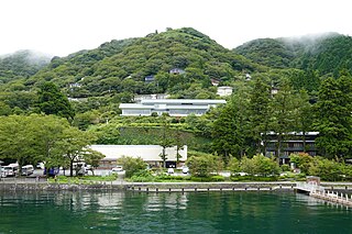箱根・芦ノ湖成川美術館