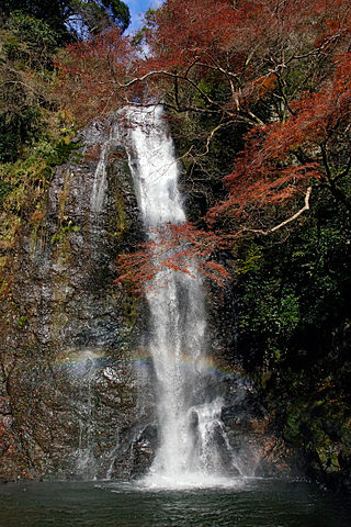 箕面大滝 (Minoh Waterfall)