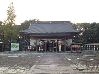 三柱神社