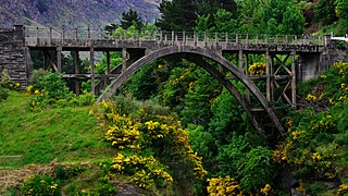 Edith Cavell Bridge