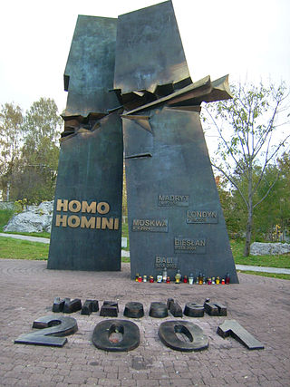 Homo Homini