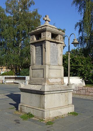 Споменик Нишлијама обешеним од Турака 1821.