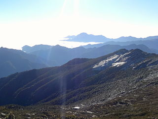 東小南山