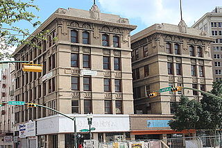 Roberts-Banner Building