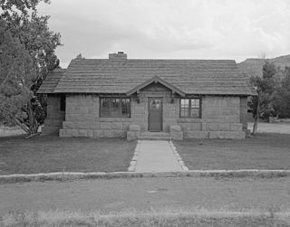 Saddlehorn Caretaker's House and Garage