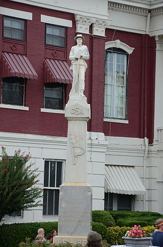 Searcy Confederate Monument